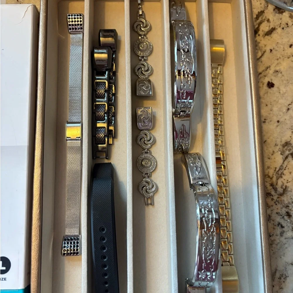 fitbit features interchangeable